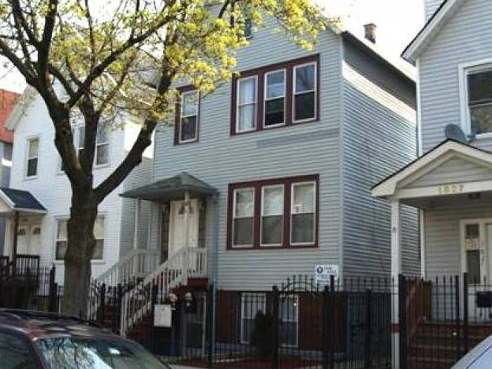 2nd image of 1829 N Mozart St