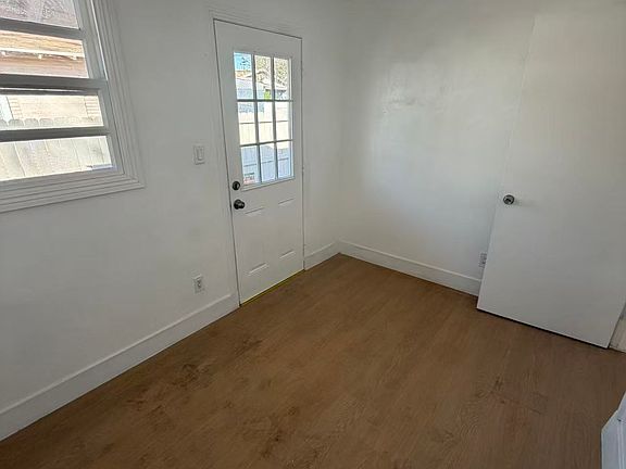 4th image of 1138 N Park Ave #1140