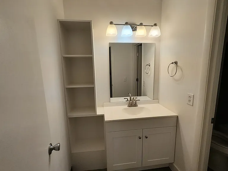 2621 Airpark Dr #10 — Photo 8