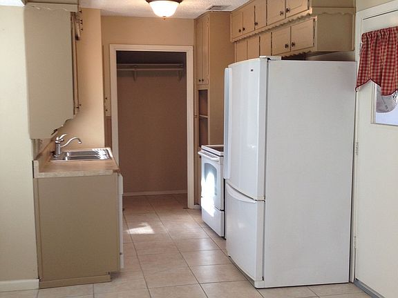 2nd image of 7524 S College Cir