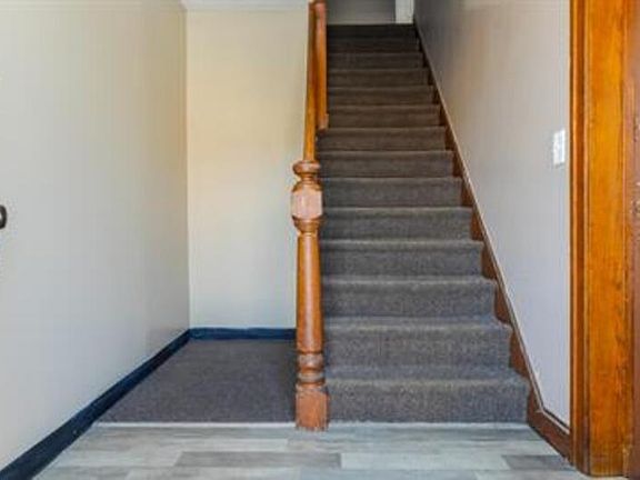 2nd image of 706 E Mount Hope Ave APT B