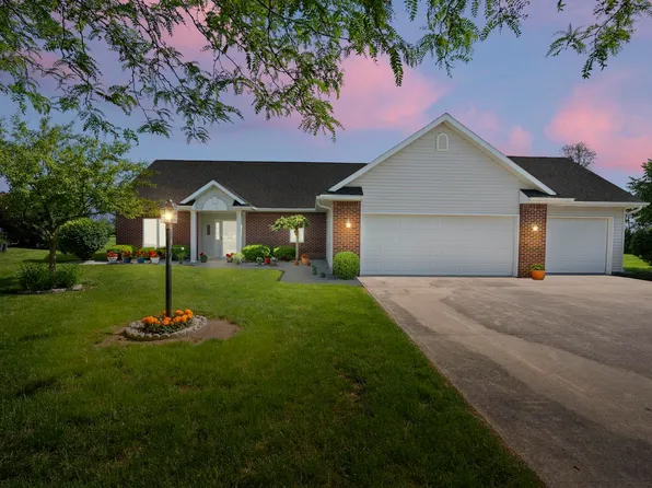 2410 W Deerfield Ct, Decatur, IN 46733