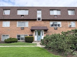 1213 E Long Valley Dr APT 3B, Palatine, IL 60074