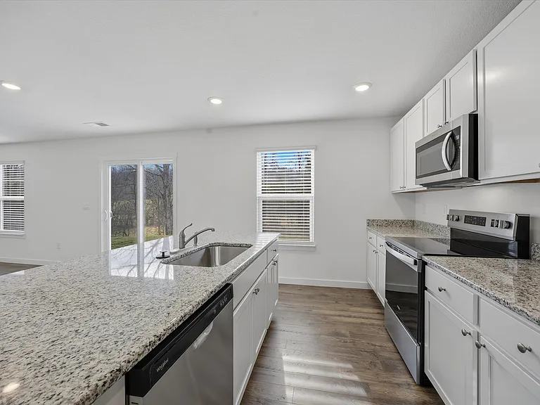 7740 Belhaven Ln — Photo 11