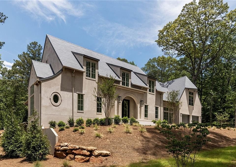 1st image of 555 Augusta Ln
