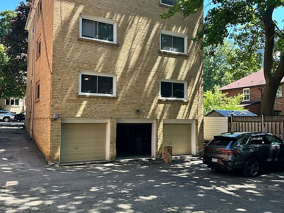 4th image of 34 Rosewell Ave #1