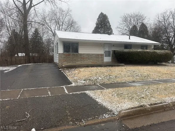 866 Warrington Rd, Akron, OH 44320