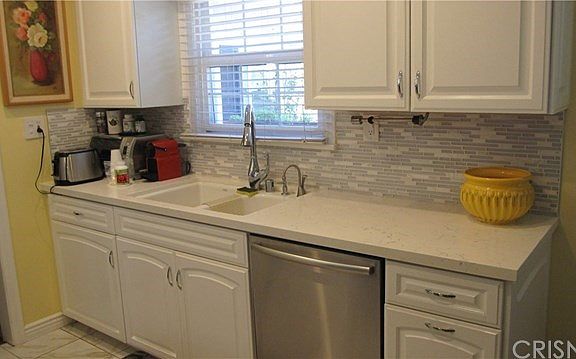 5th image of 22626 Berdon St