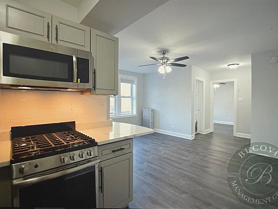 1st image of 1520 W Sherwin Ave #410