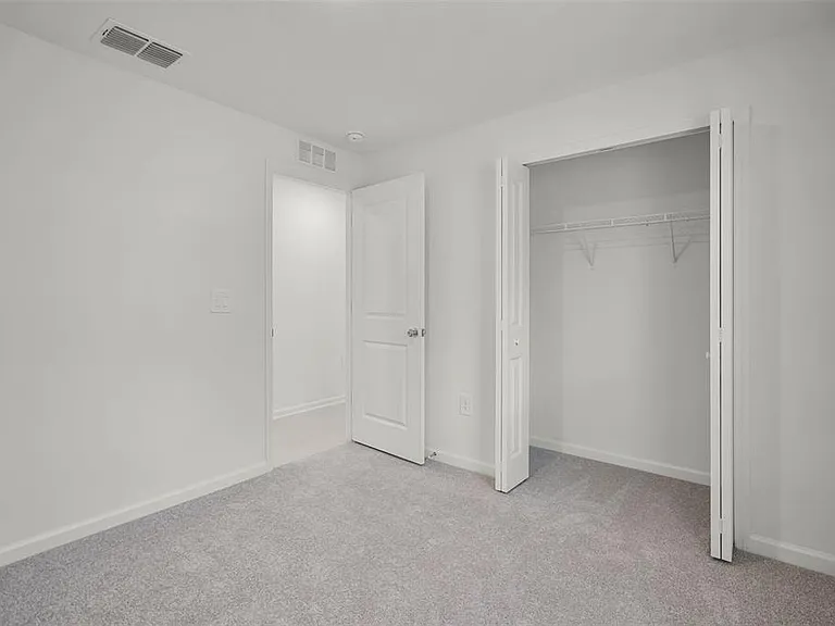 2711 Pioneer Trl — Photo 14