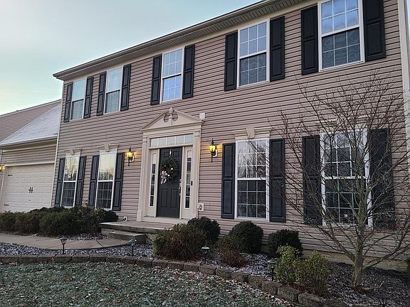 2nd image of 7420 Meadow Brooke Way