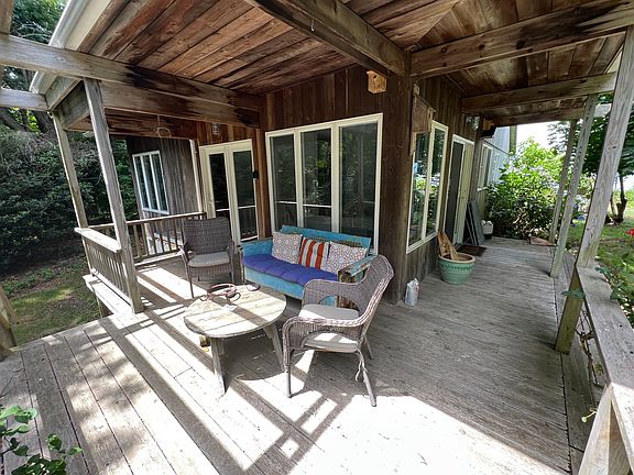 4th image of 1250 Salt Marsh Ln