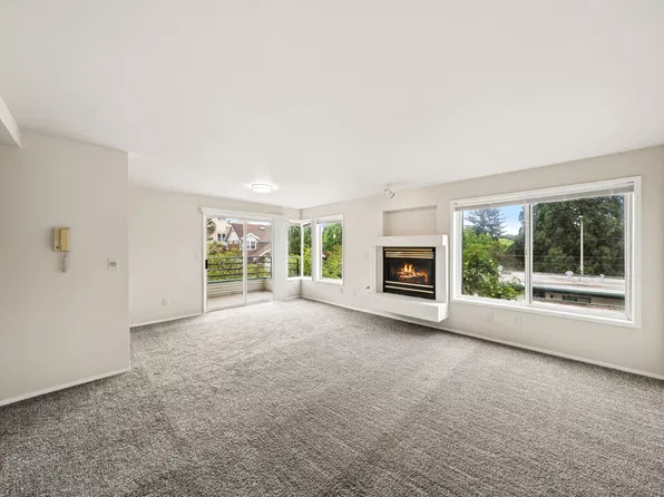 2010 N 78th St APT 201, Seattle, WA 98103
