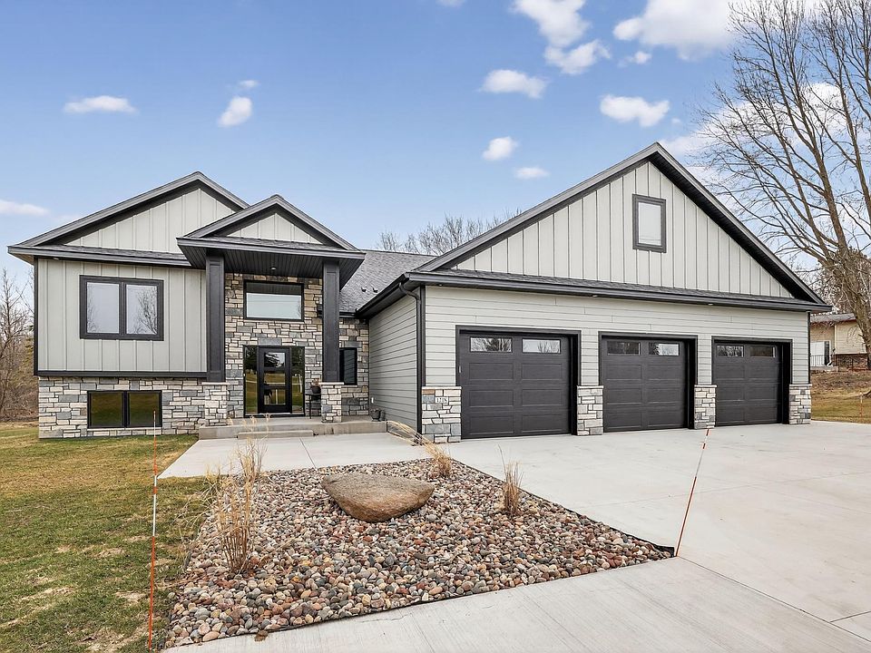 1st image of 1218 Highway St N