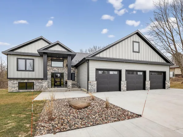 1218 Highway St N, Dodge Center, MN 55927