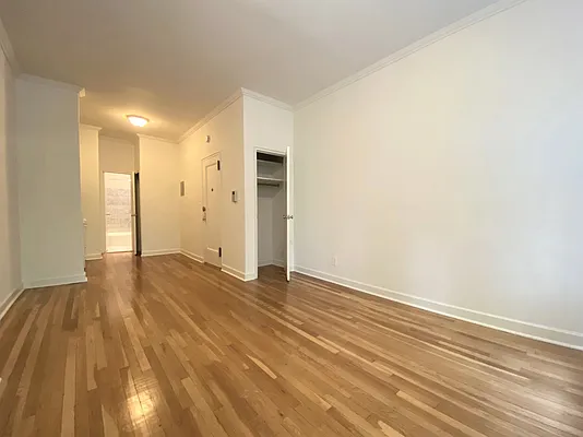 Rented by Bond New York | media 2