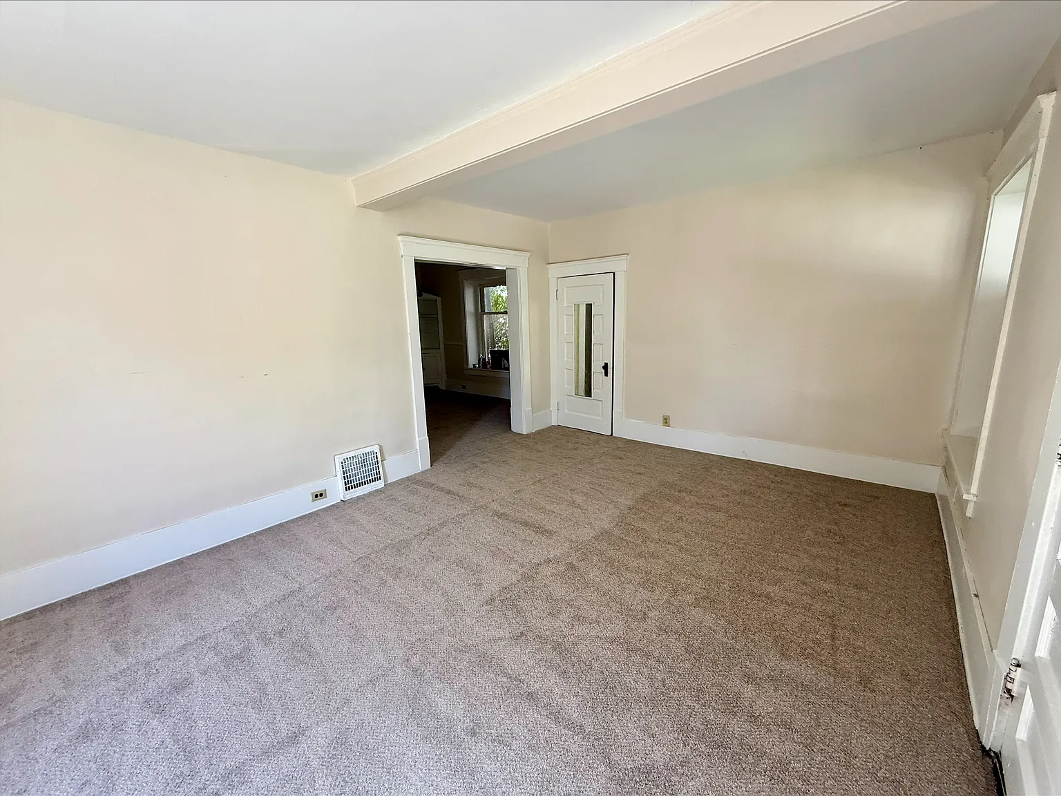 2 bed, $825 — Photo 3