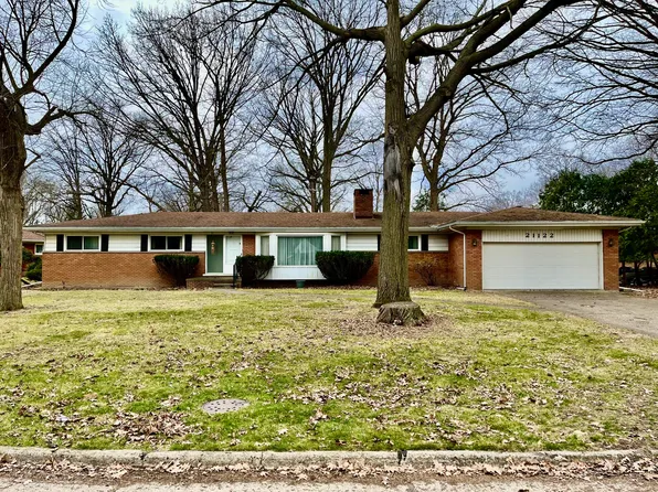 21122 Shurley Dr, Grosse Ile, MI 48138