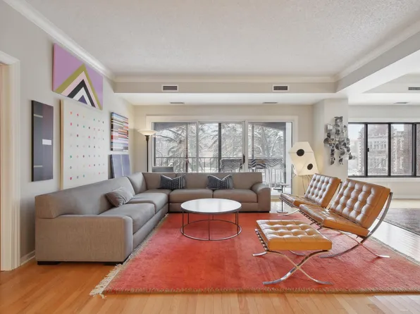 1201 Yale Pl APT 102, Minneapolis, MN 55403