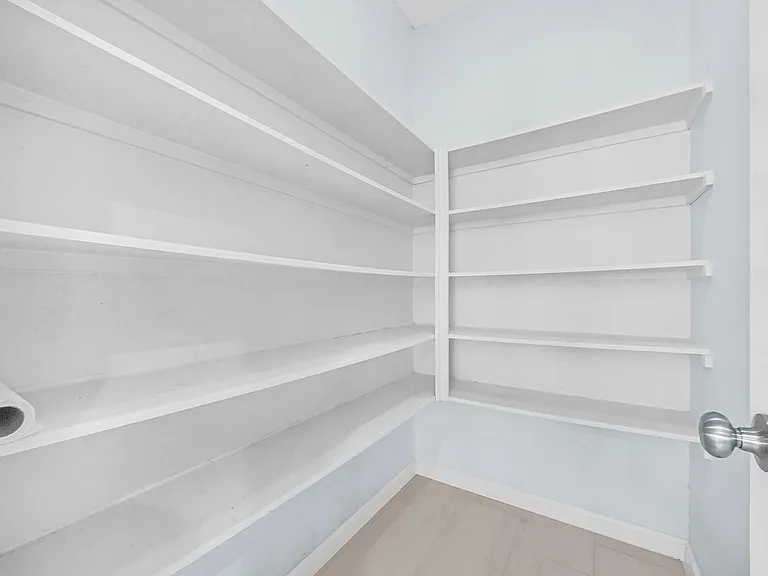 4238 Tree Moss Pl — Photo 9