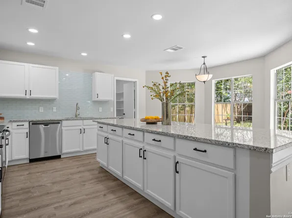 780 Willow, New Braunfels, TX 78130