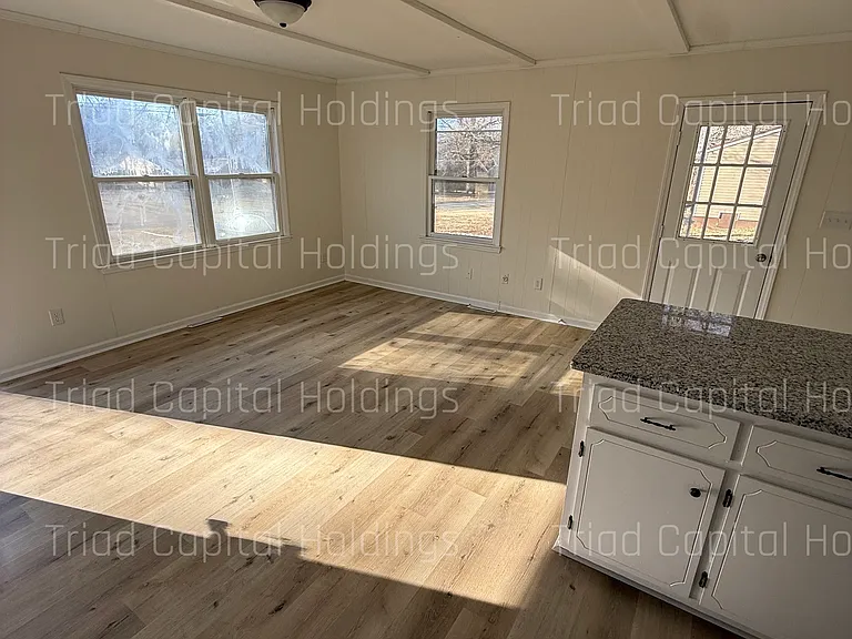 176 Coble Cres — Photo 4