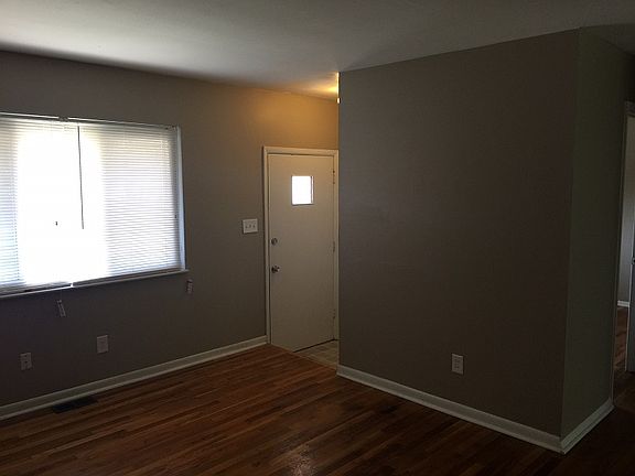 2nd image of 4376 Valence Dr