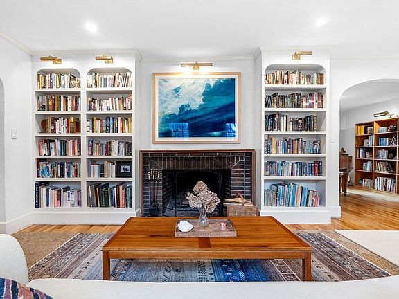 2nd image of 61 Huntington Rd