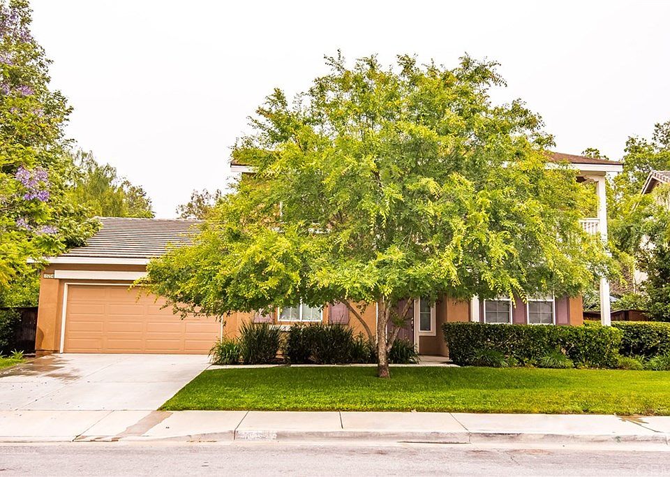 1st image of 15254 La Casa Dr