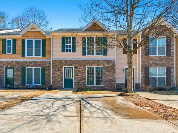 8368 Carlington Ln, Jonesboro, GA 30236