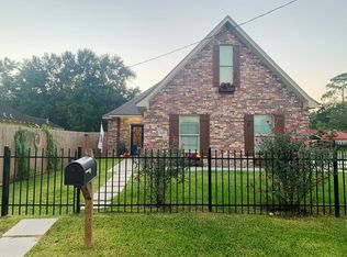 802 Marion St, Pt Neches, TX 77651