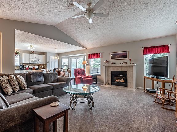 4th image of 650 Keltonhurst Dr