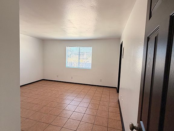 5th image of 3634 S Bonita St #6