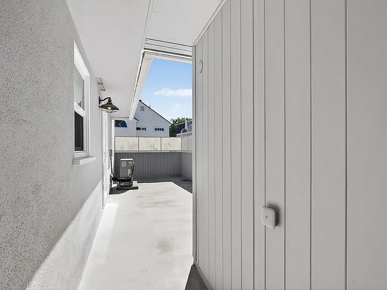 2137 Channel Rd — Photo 23