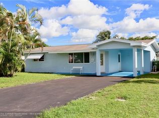 7620 NW 16th Ct, Pembroke Pines, FL 33024