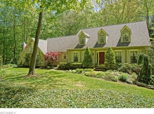 7249 Pinehill Rd, Concord Township, OH 44077