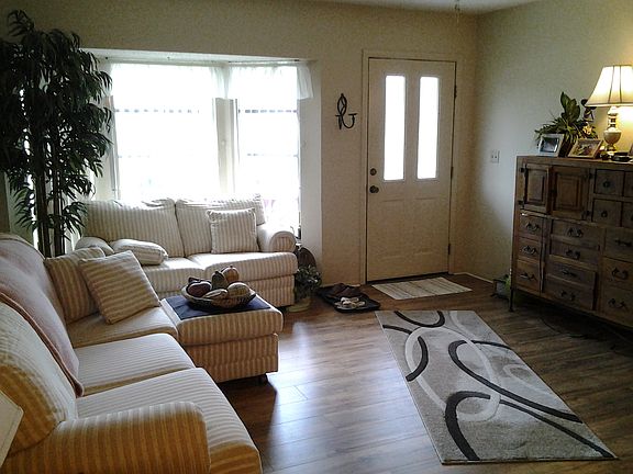 2nd image of 7275 Beardsley St
