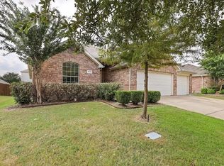 4015 Bridge Water Rd, Heartland, TX 75126