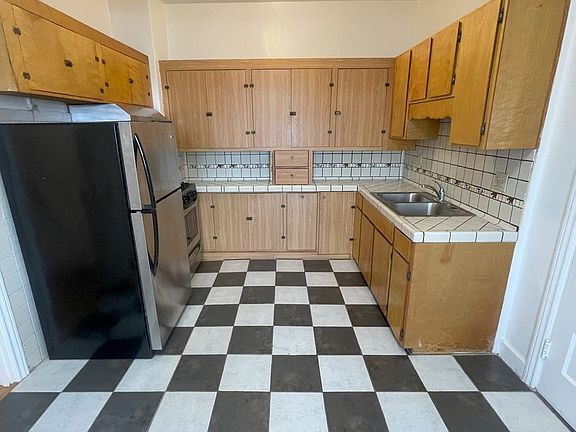 2nd image of 1560 McAllister St APT 3