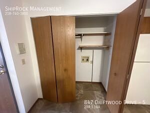 5th image of 847 Driftwood Dr #5
