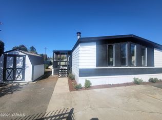 3005 Castlevale Rd TRLR 50, Yakima, WA 98902