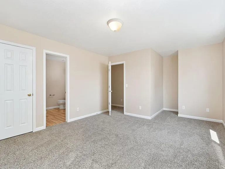 698 Eagle Dr — Photo 11