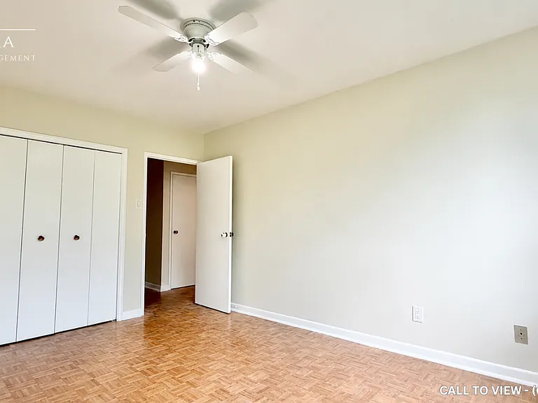 24 Pinehill Cres #407 — Photo 11