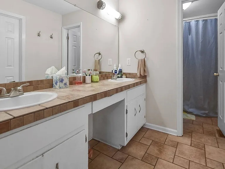 506 Brentwood Cir — Photo 14