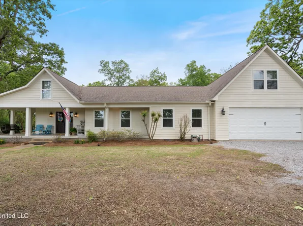2753 Lyles Rd, Senatobia, MS 38668