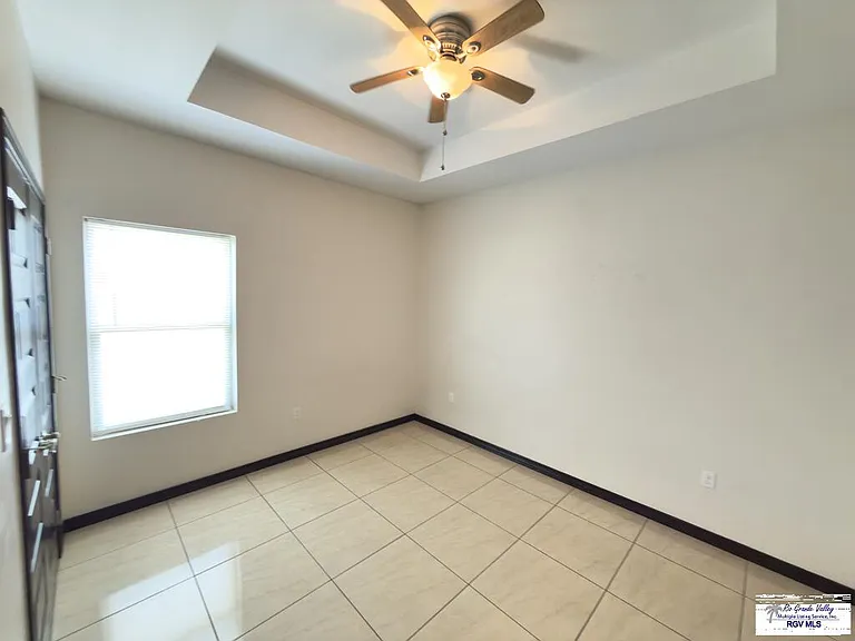 6693 Garden Woods Ave — Photo 9