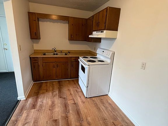 3rd image of 279-363 Ethan Allen Ave