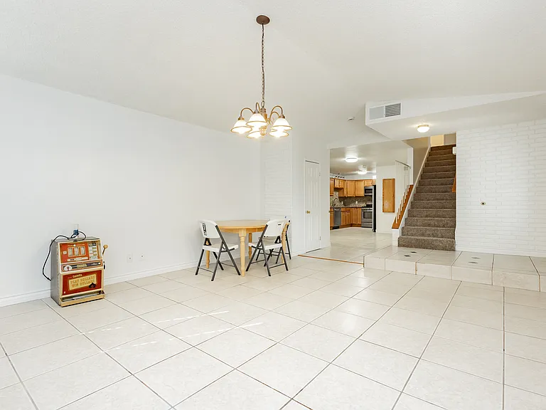 3969 Manford Cir — Photo 62