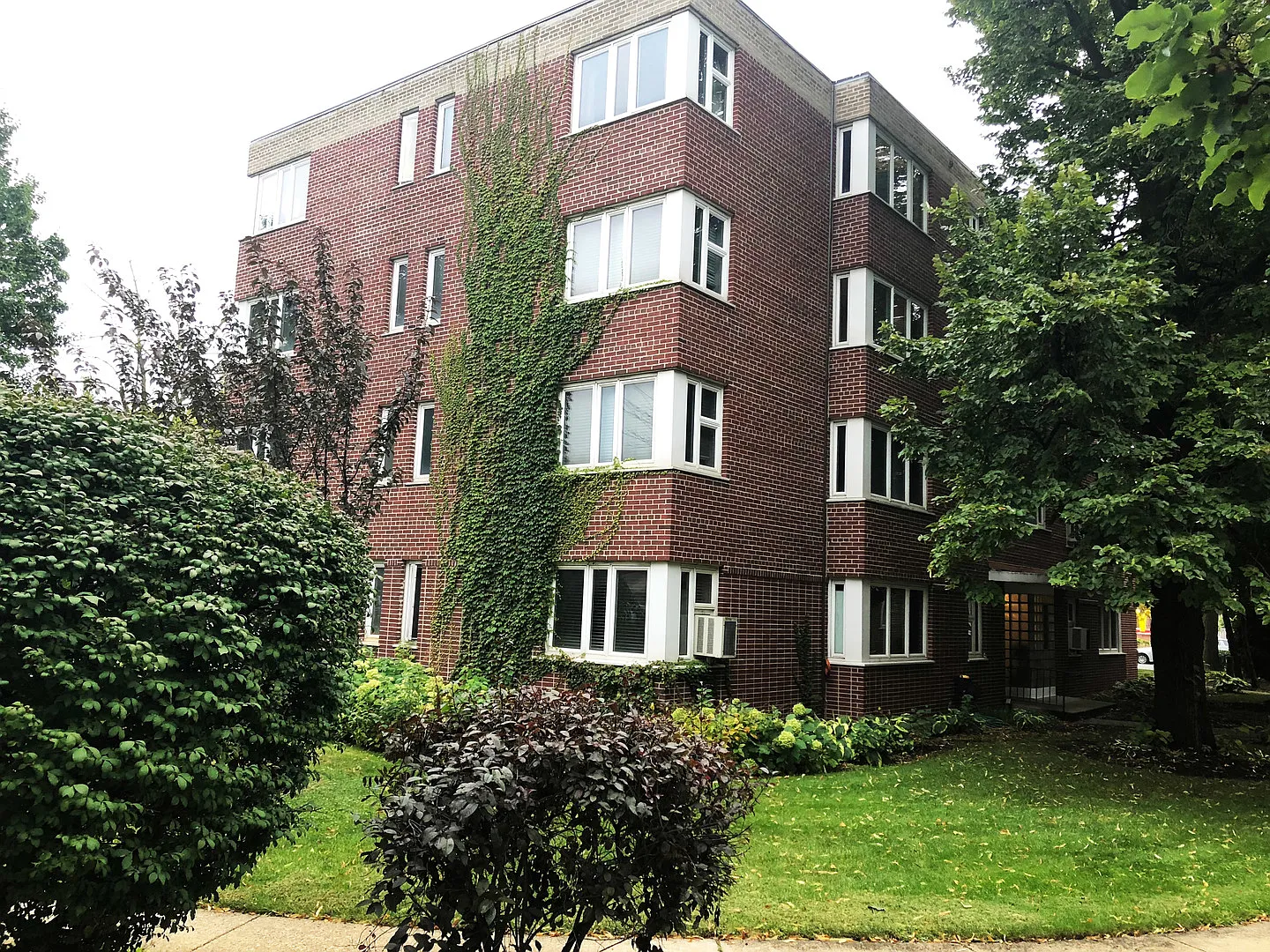 7200 Oak Ave APT 1NW photo 1
