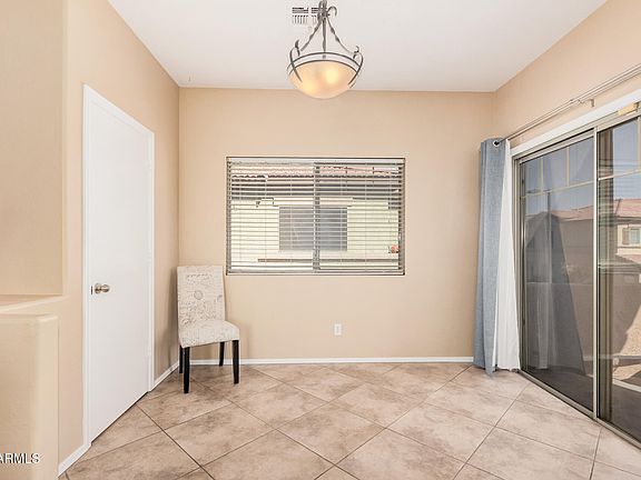 5th image of 805 S SYCAMORE Street #203